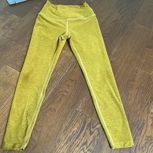 Beyond Yoga. Leggings. Rarely worn.